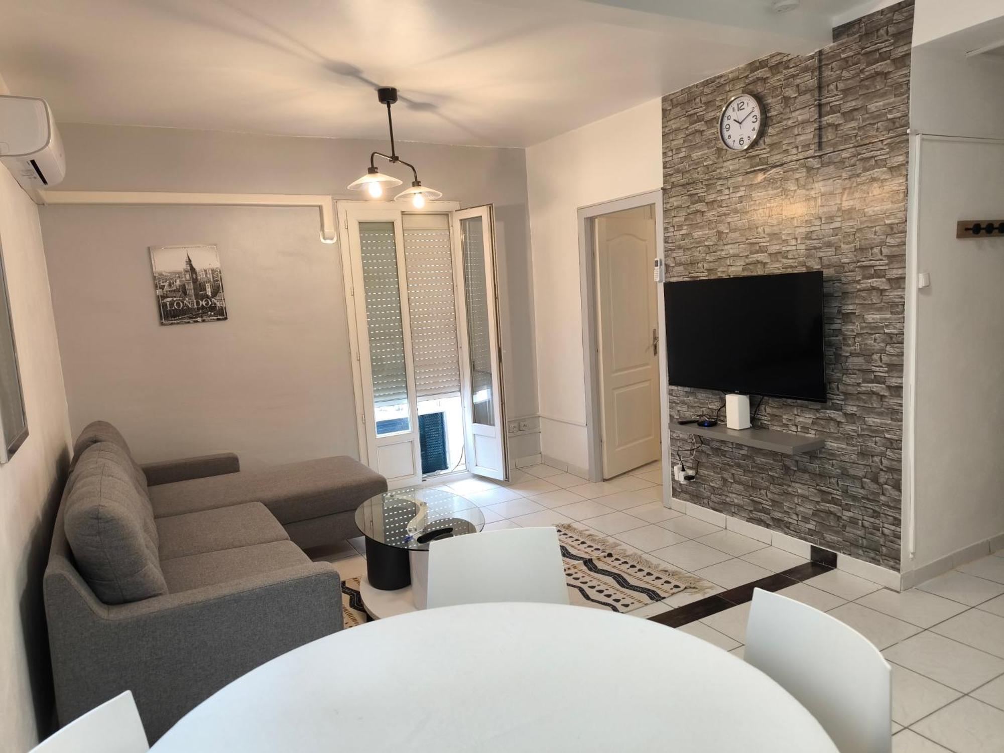 F1 200 Metre De La Gare Apartment Perpignan Bagian luar foto