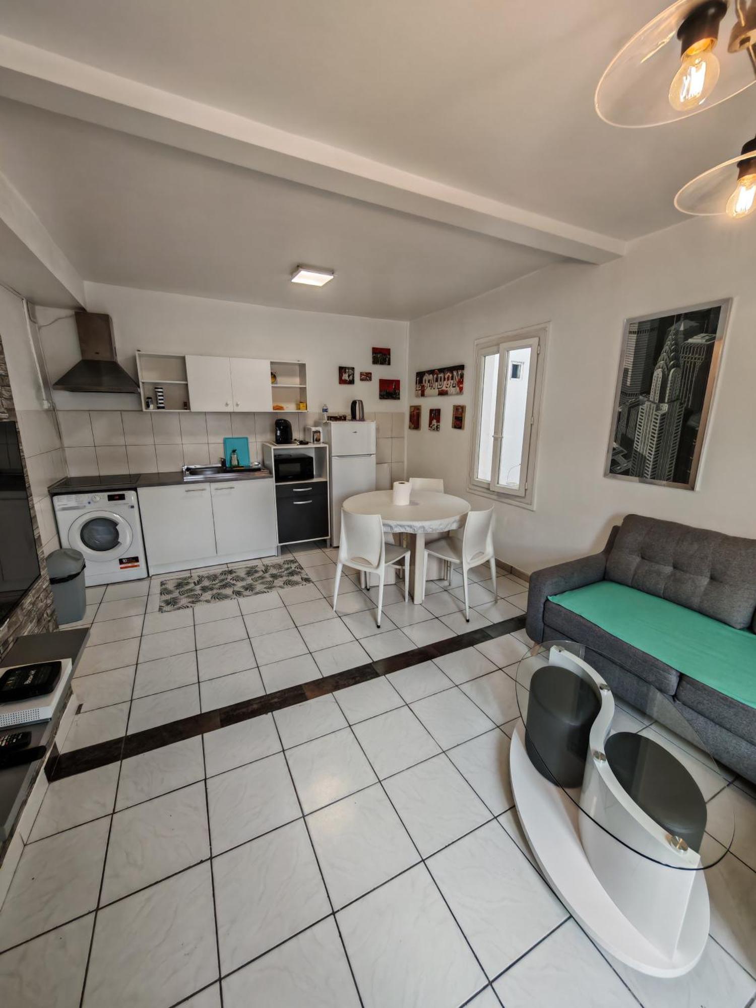 F1 200 Metre De La Gare Apartment Perpignan Bagian luar foto