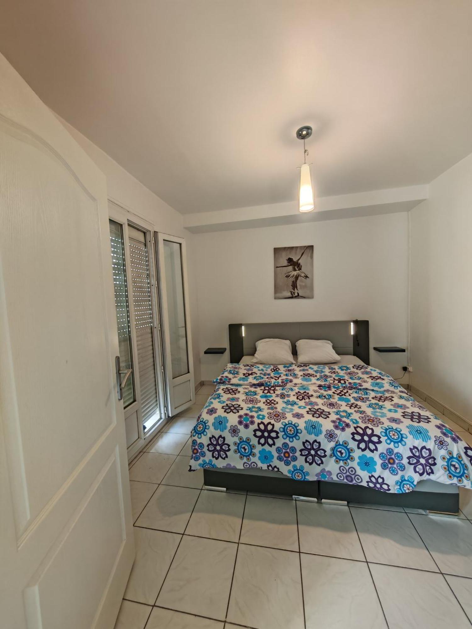 F1 200 Metre De La Gare Apartment Perpignan Bagian luar foto