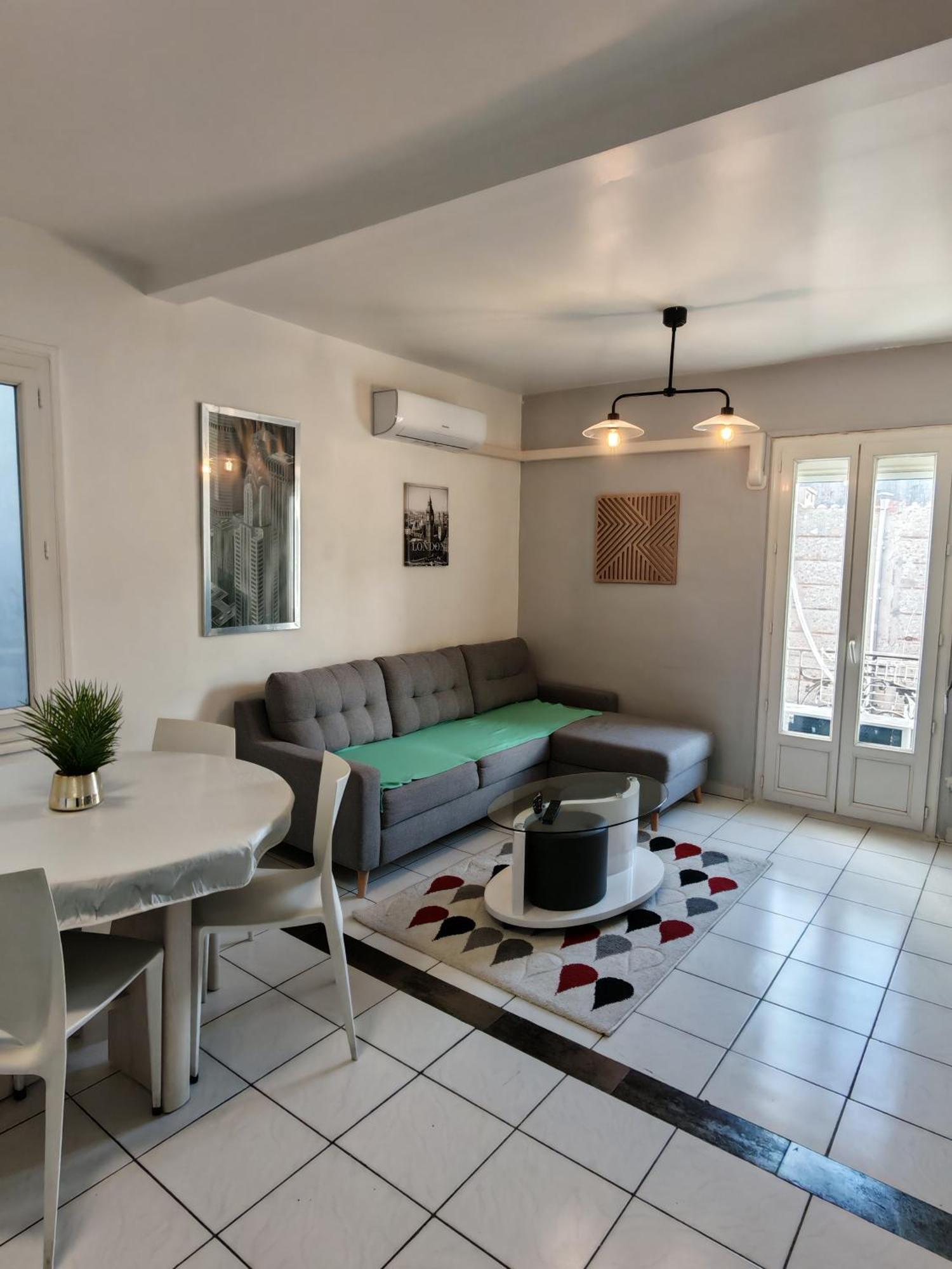 F1 200 Metre De La Gare Apartment Perpignan Bagian luar foto